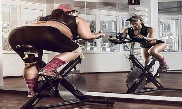 dame à vélo motivée pour perdre du poids